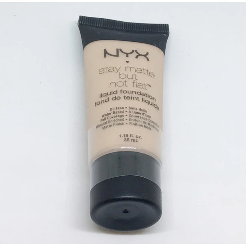 Тональний крем NYX Stay Matte But Not Flat