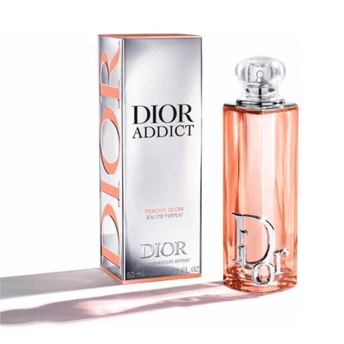 Парфумована вода Dior Addict Peachy Glow для жінок